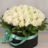 40 Beyaz Gül Kutusu (35 cm) – Siyah / Kırmızı / Beyaz Kutu